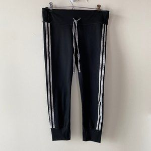 GapFit Capri Gym Leggings